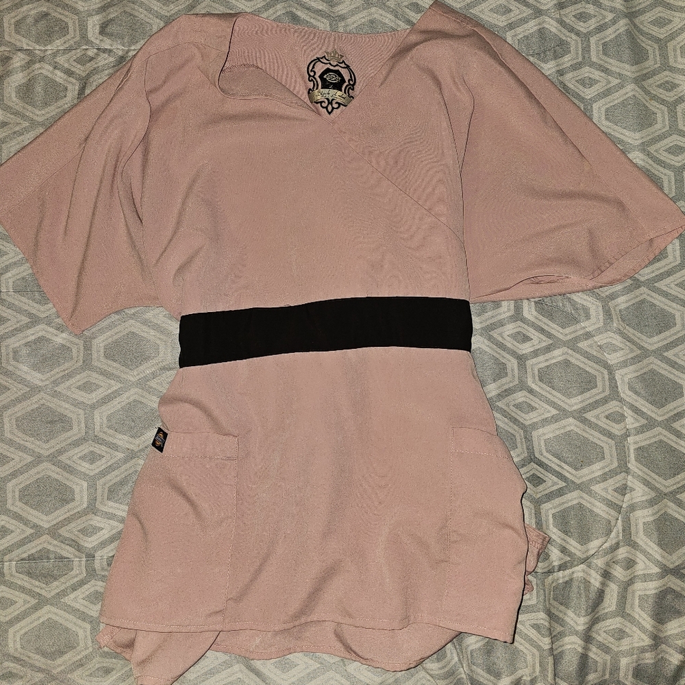 Dickies Women's Blush Kimono Robe with Black Accent